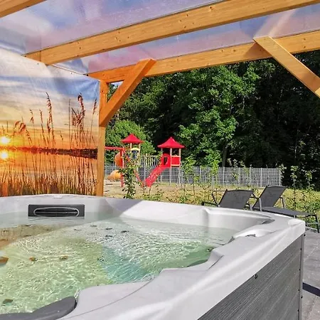 Ferienhaus Mit Whirlpool Und Sup Am Plauer 펜션 말호프
