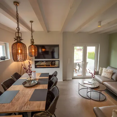 Ferienhaus Mit Whirlpool Und Sup Am Plauer * 말호프